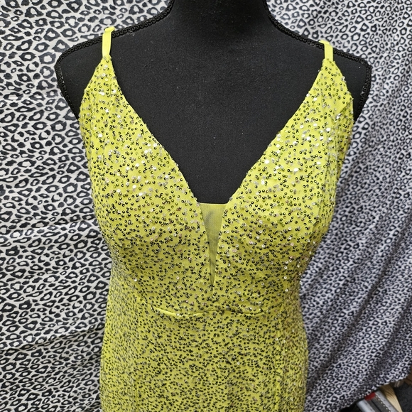 Amore Bella Green Sequin Halter Pull Over Maxi Evening Dress Sz L - Picture 5 of 9